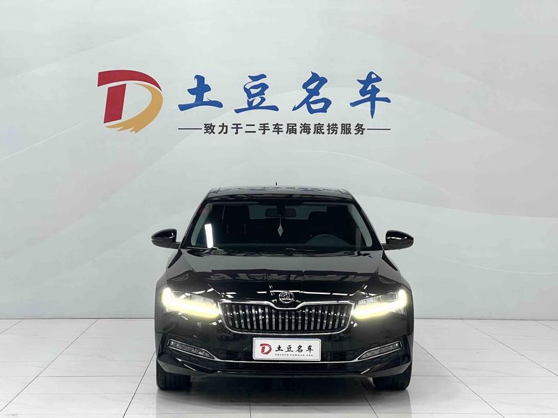 Skoda Superb, 2024 — фото 2 из 12