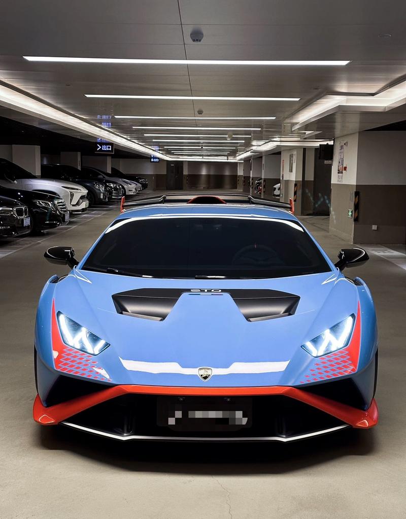 Lamborghini Huracán, 2022 — фото 3 из 7