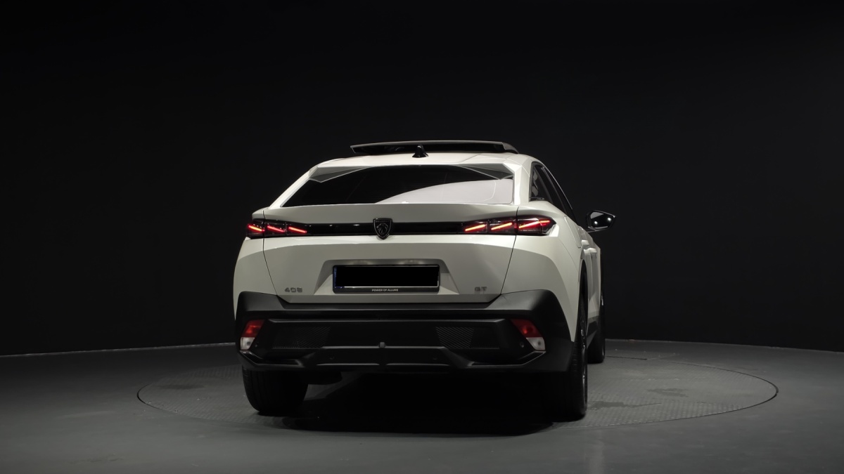 Peugeot 408, 2023 — фото 4 из 12