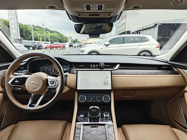 Jaguar XF L, 2022 — фото 6 из 9