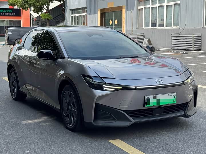 Toyota bZ3, 2024 — фото 2 из 9