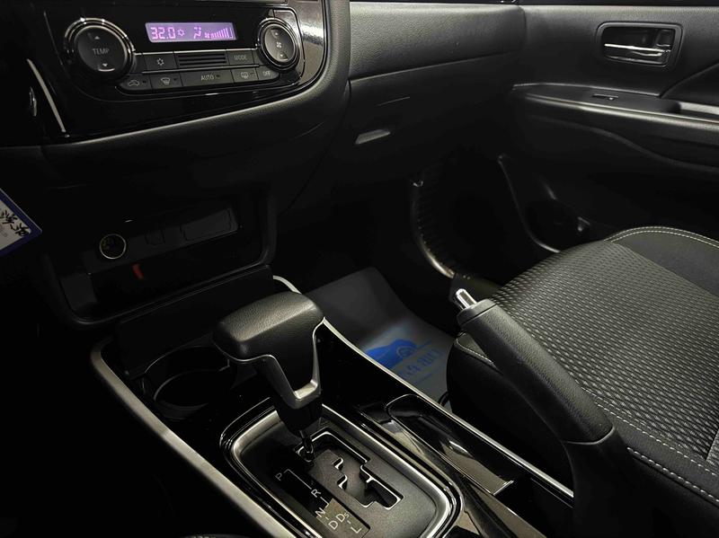 Mitsubishi Outlander, 2021 — фото 11 из 12