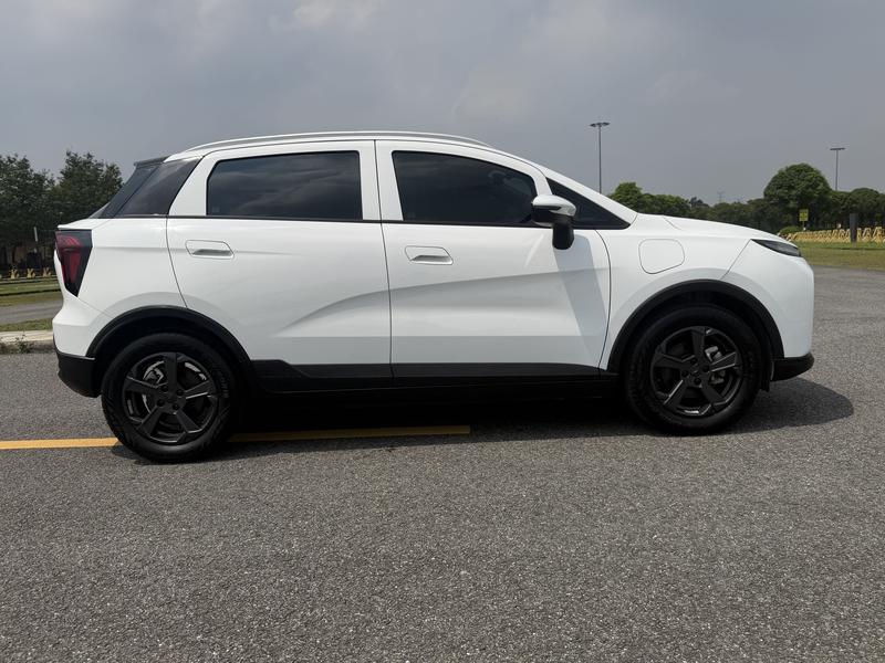 Geely Geometry E Firefly, 2023 — фото 7 из 12