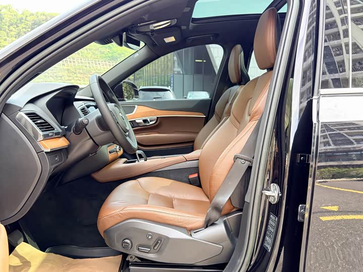 Volvo XC90, 2022 — фото 8 из 9