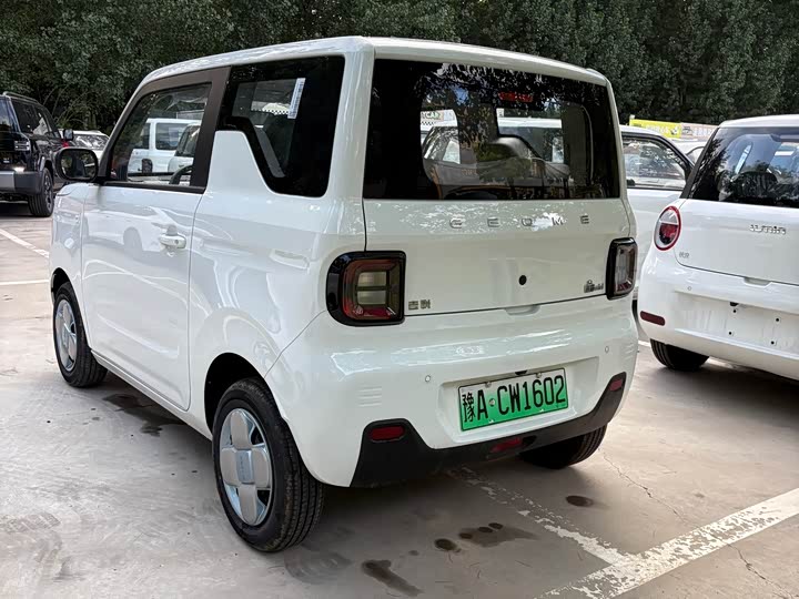 Geely Galaxy Panda Mini, 2026 — фото 7 из 9