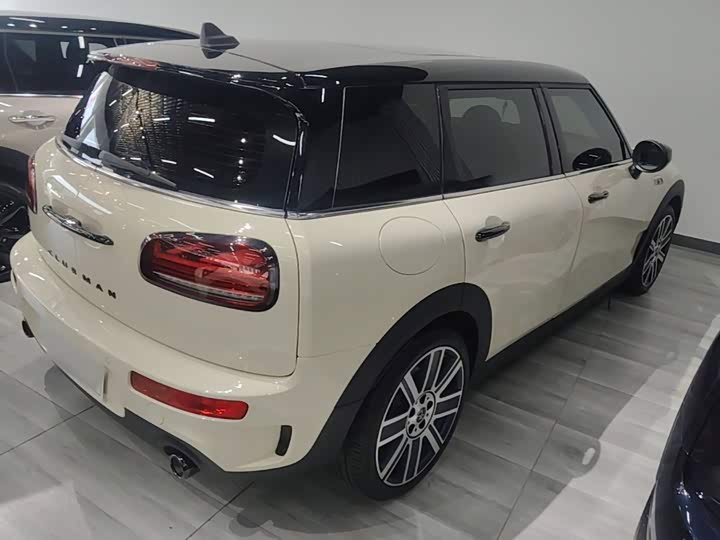 Mini Clubman, 2022 — фото 7 из 9