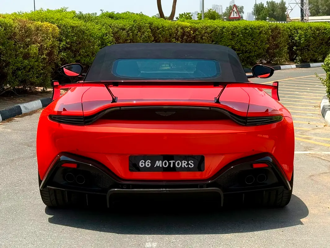 Aston Martin Vantage, 2022 — фото 7 из 10