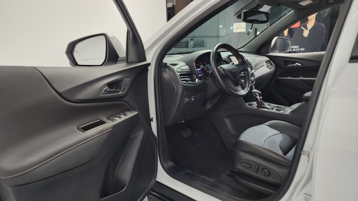 Chevrolet Equinox, 2022 — фото 10 из 12