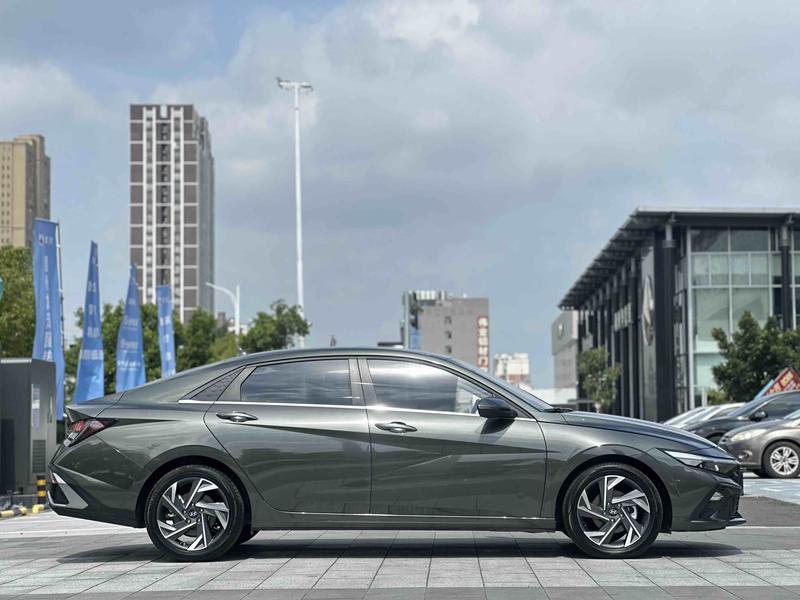 Hyundai Elantra N line, 2024 — фото 6 из 10