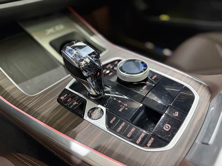 BMW X5, 2023 — фото 6 из 9