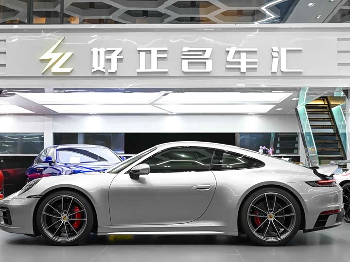 Porsche 911, 2022 — фото 4 из 9