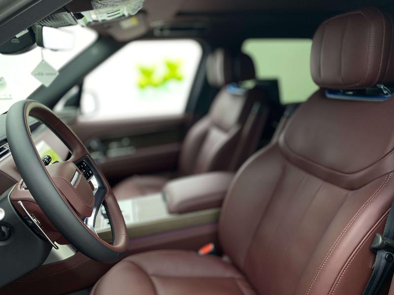 Land Rover Range Rover, 2025 — фото 12 из 12