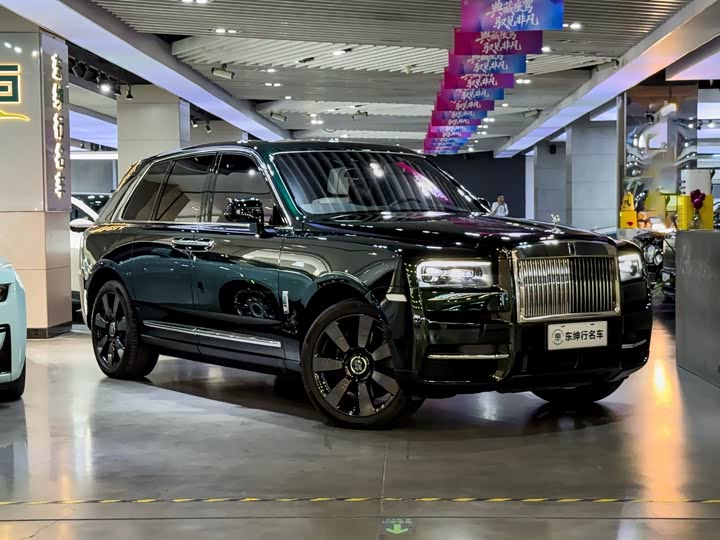 Rolls-Royce Cullinan, 2022 — фото 3 из 9