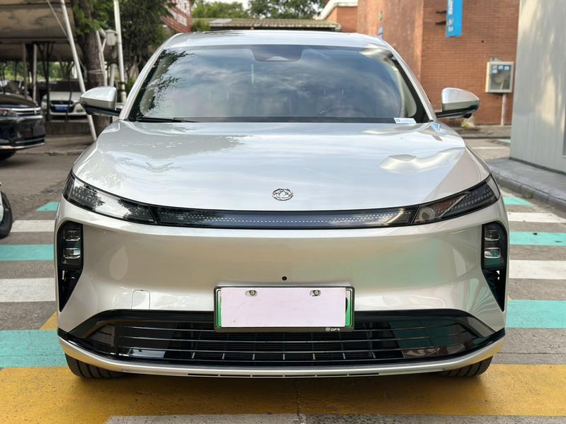 Dongfeng Aeolus L8, 2026 — фото 2 из 9