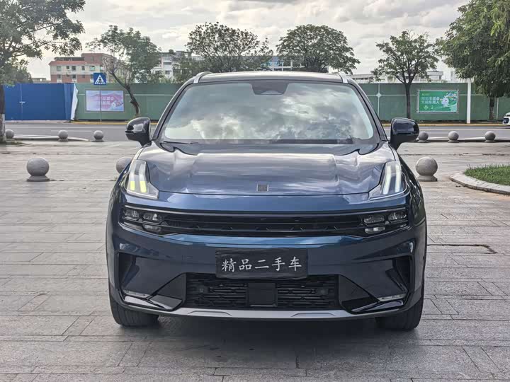 Lynk & Co 06, 2022 — фото 2 из 9
