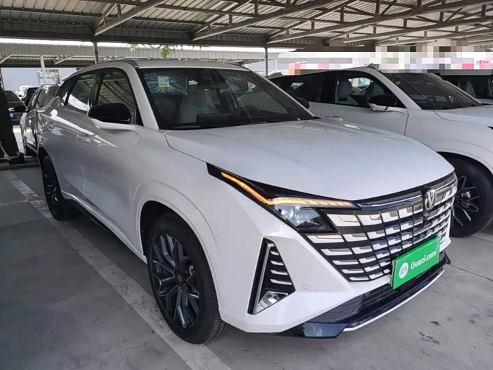 Changan UNI-Z Hybrid, 2026 — фото 4 из 9