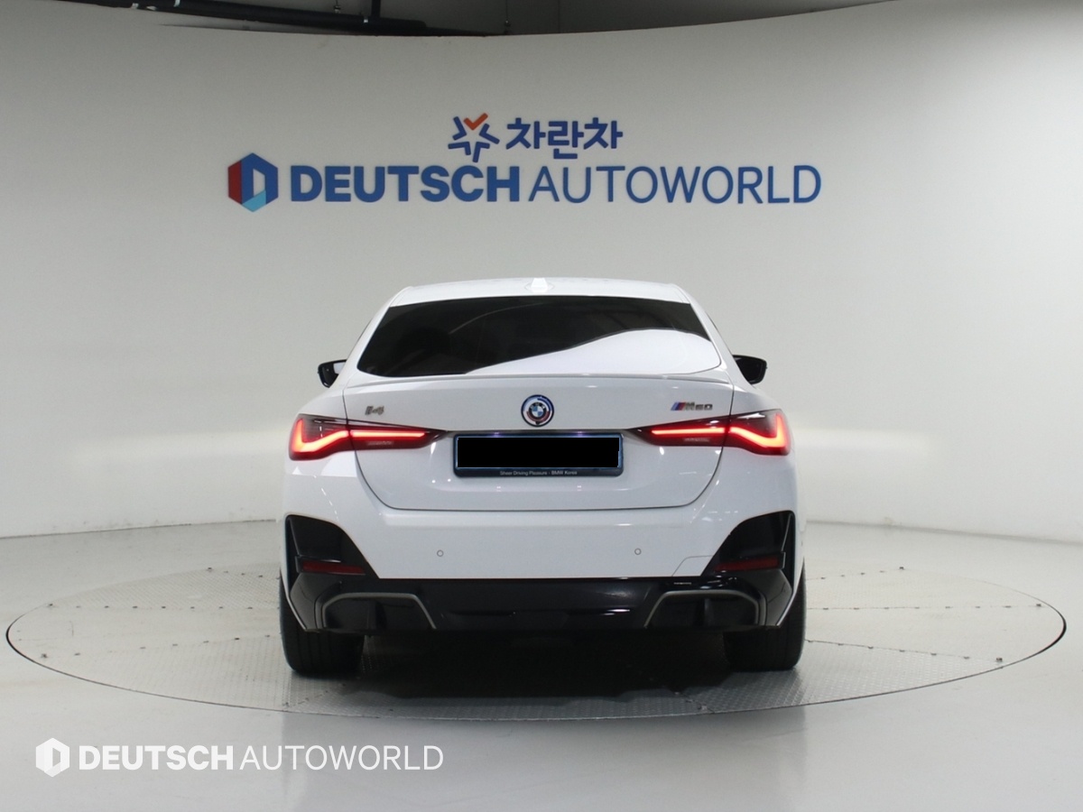 BMW i4, 2022 — фото 4 из 12