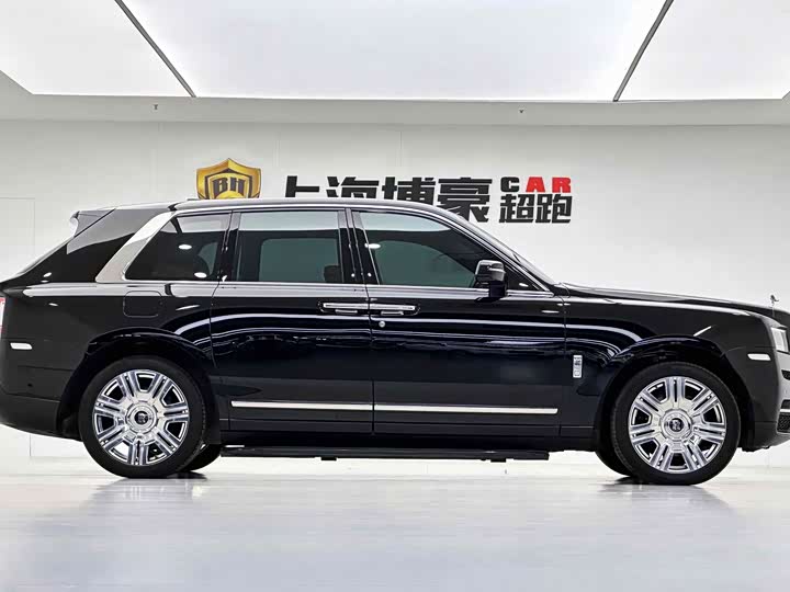 Rolls-Royce Cullinan, 2023 — фото 8 из 9