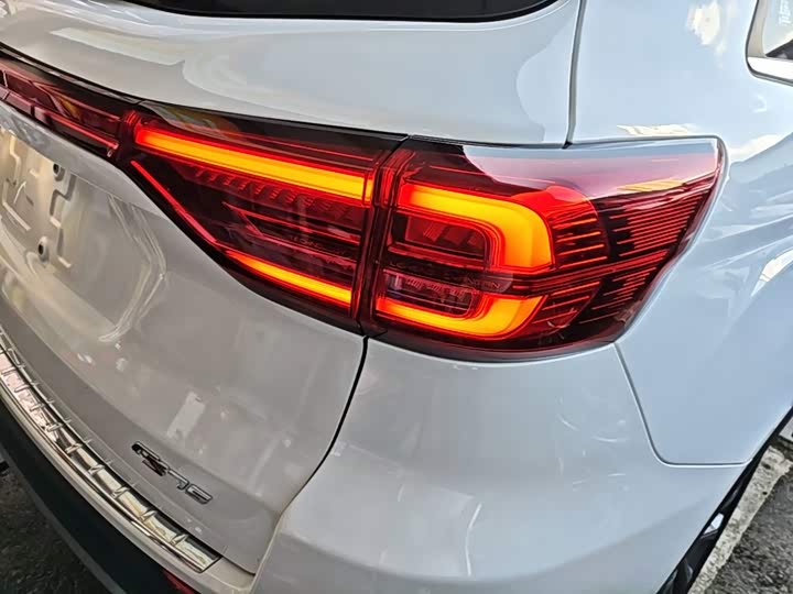 Changan CS75, 2023 — фото 8 из 9