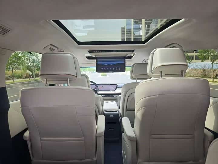 Buick GL8 Hybrid, 2024 — фото 5 из 9