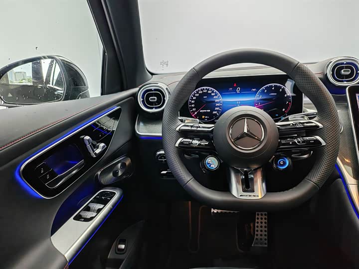 Mercedes-Benz GLC-Class AMG, 2026 — фото 9 из 9