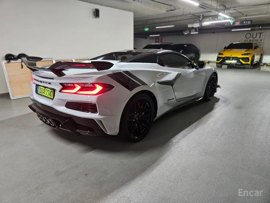 Chevrolet Corvette, 2023 — фото 2 из 12