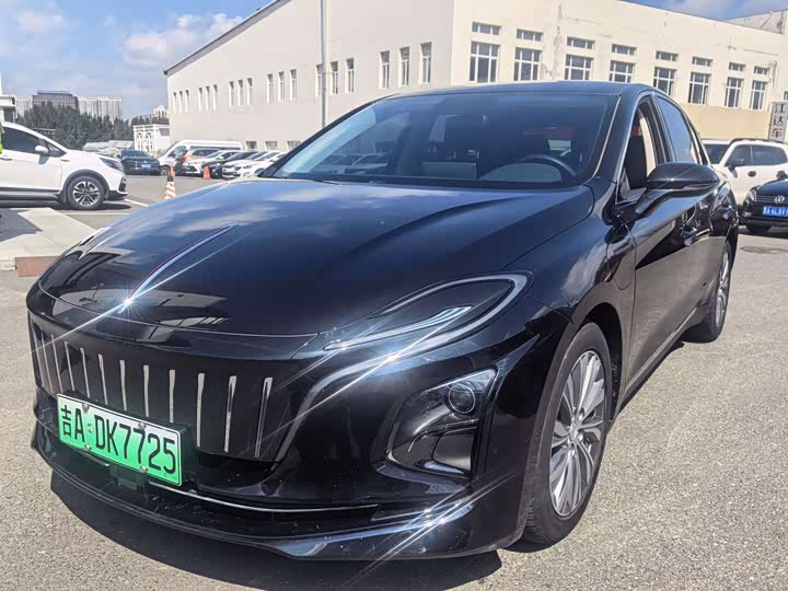 Hongqi E-QM5, 2023 — купить в Твери под ключ