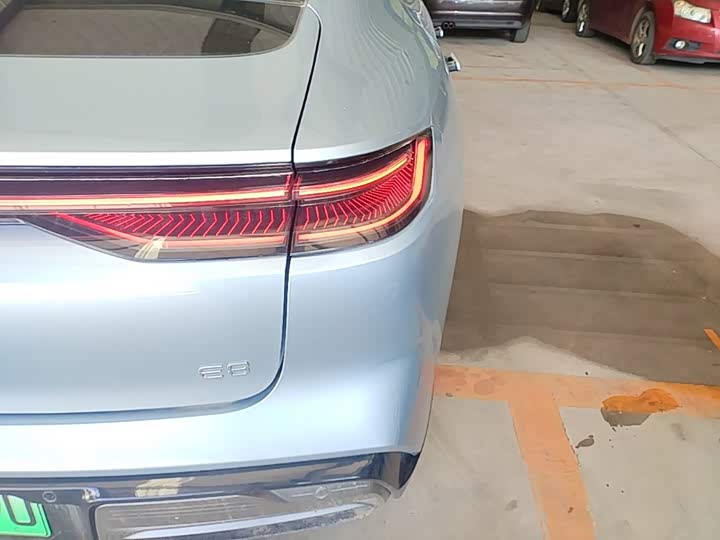 Geely Galaxy E8, 2024 — фото 8 из 9
