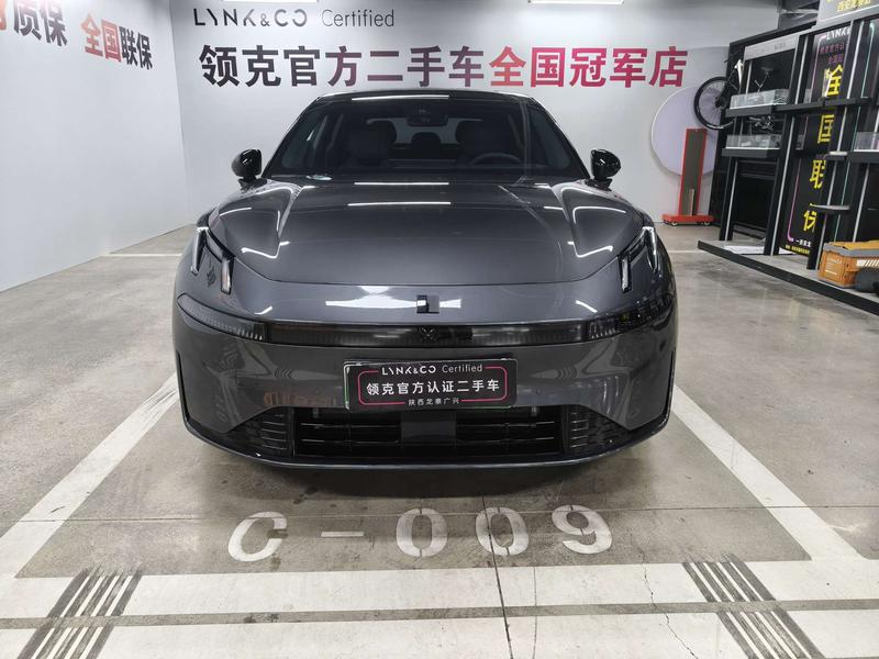 Lynk & Co 07 EM-P Hybrid, 2025 — фото 2 из 12