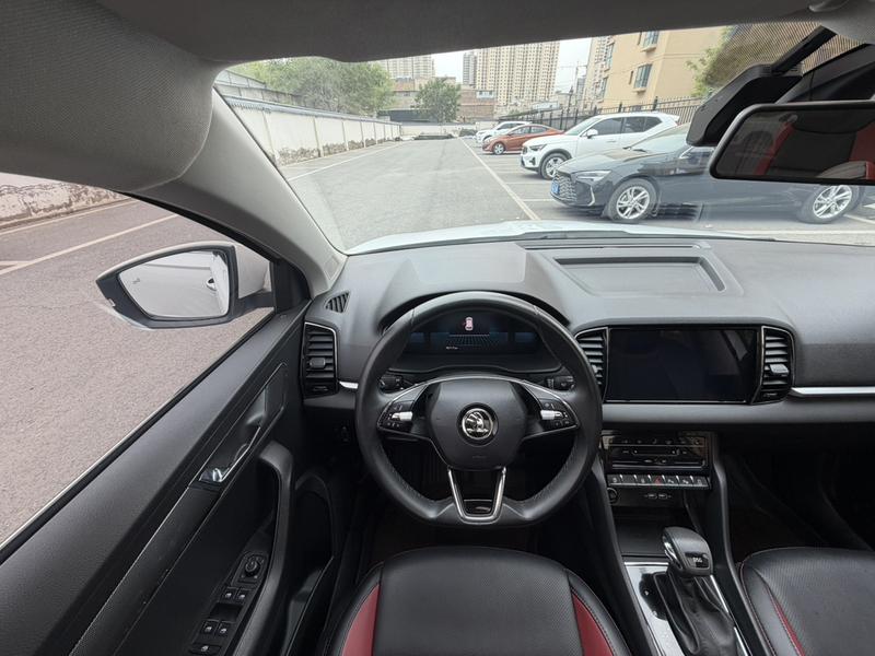 Skoda Karoq, 2022 — фото 10 из 12