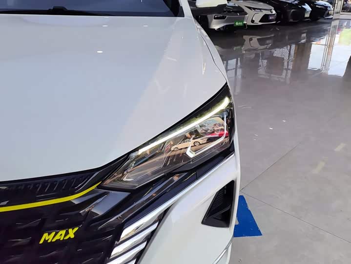 Dongfeng Aeolus Yixuan Max, 2023 — фото 5 из 9