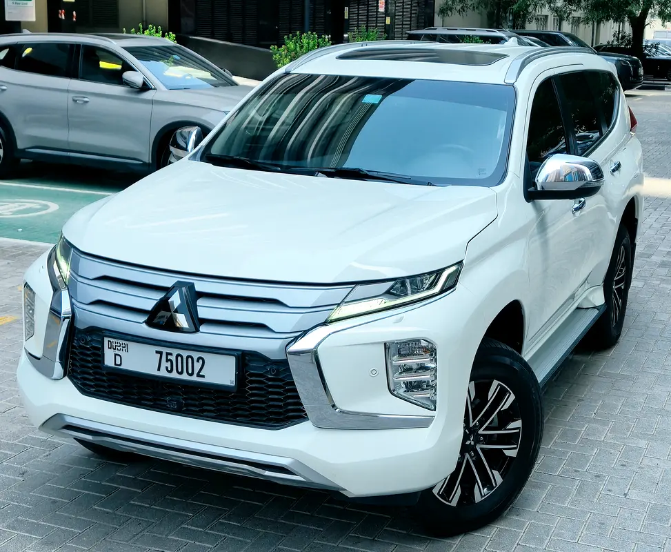 Mitsubishi Montero Sport, 2023 — фото 9 из 10