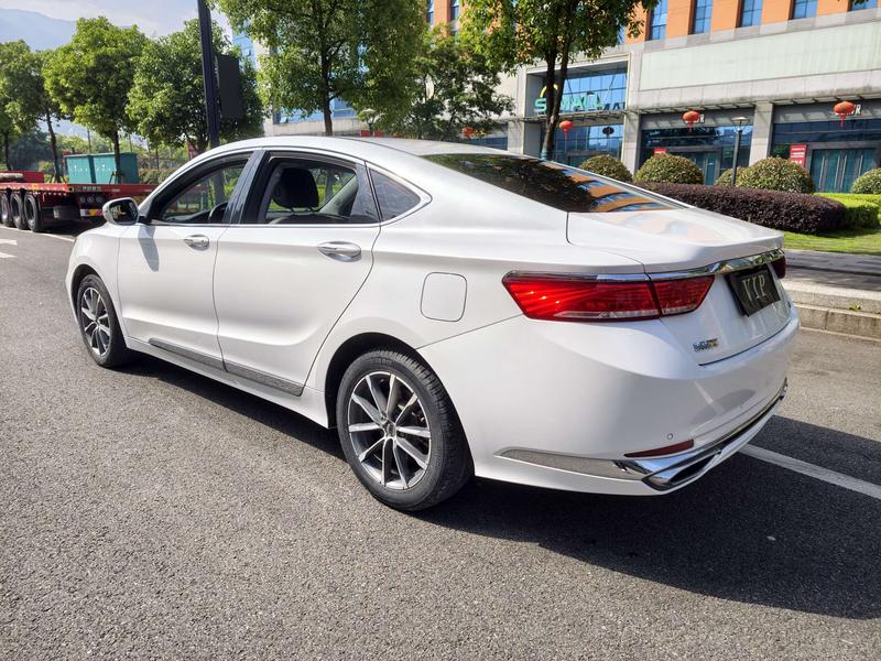 Geely Emgrand GT, 2022 — фото 5 из 12