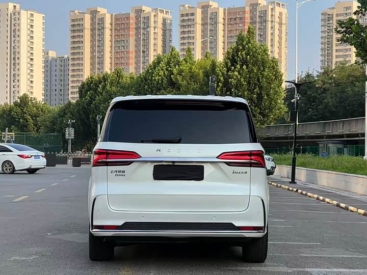 Roewe iMax 8 EV, 2024 — фото 9 из 9
