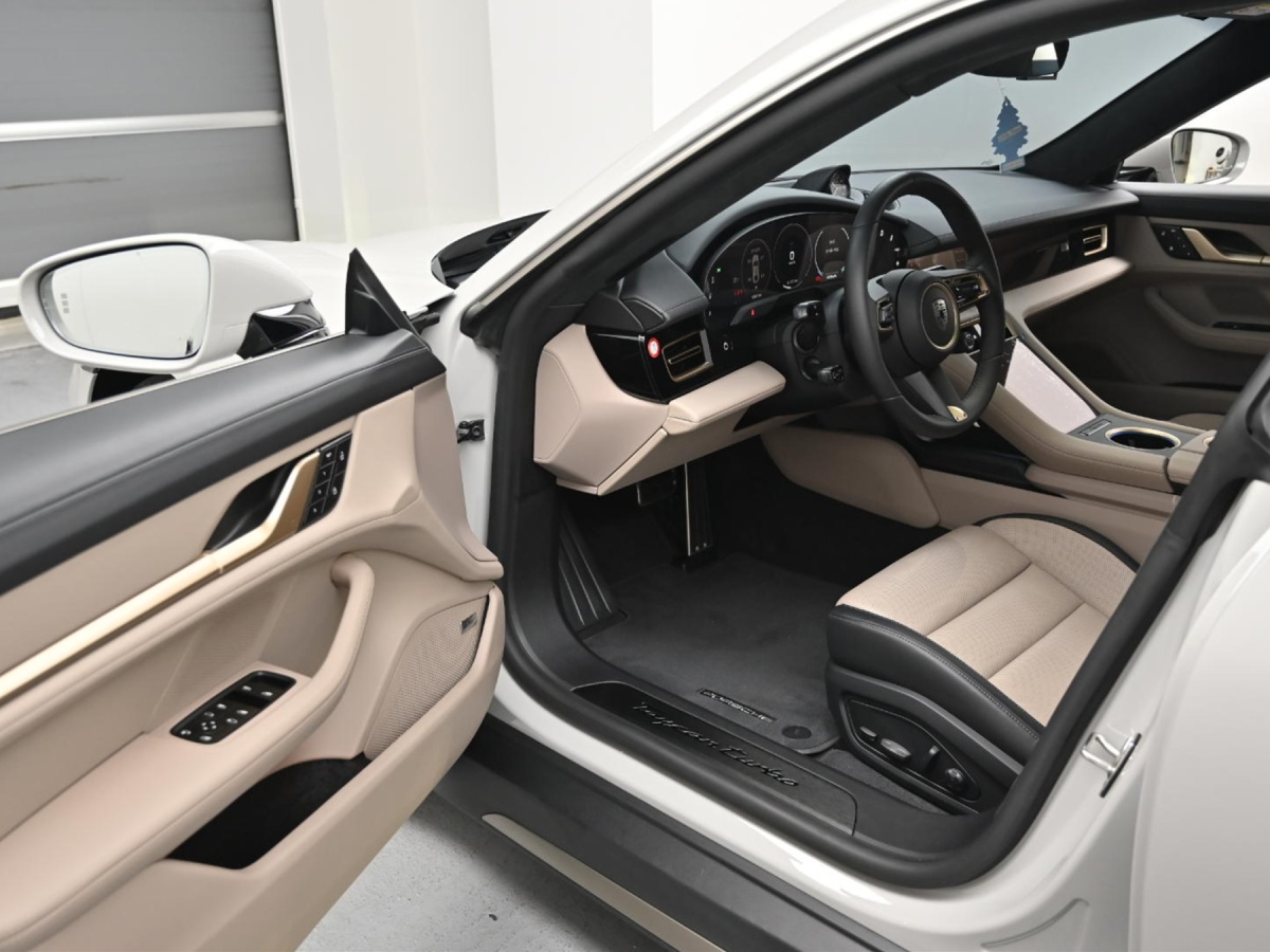 Porsche Taycan, 2025 — фото 10 из 12