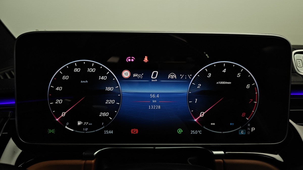 Mercedes-Benz S-Class, 2023 — фото 7 из 12