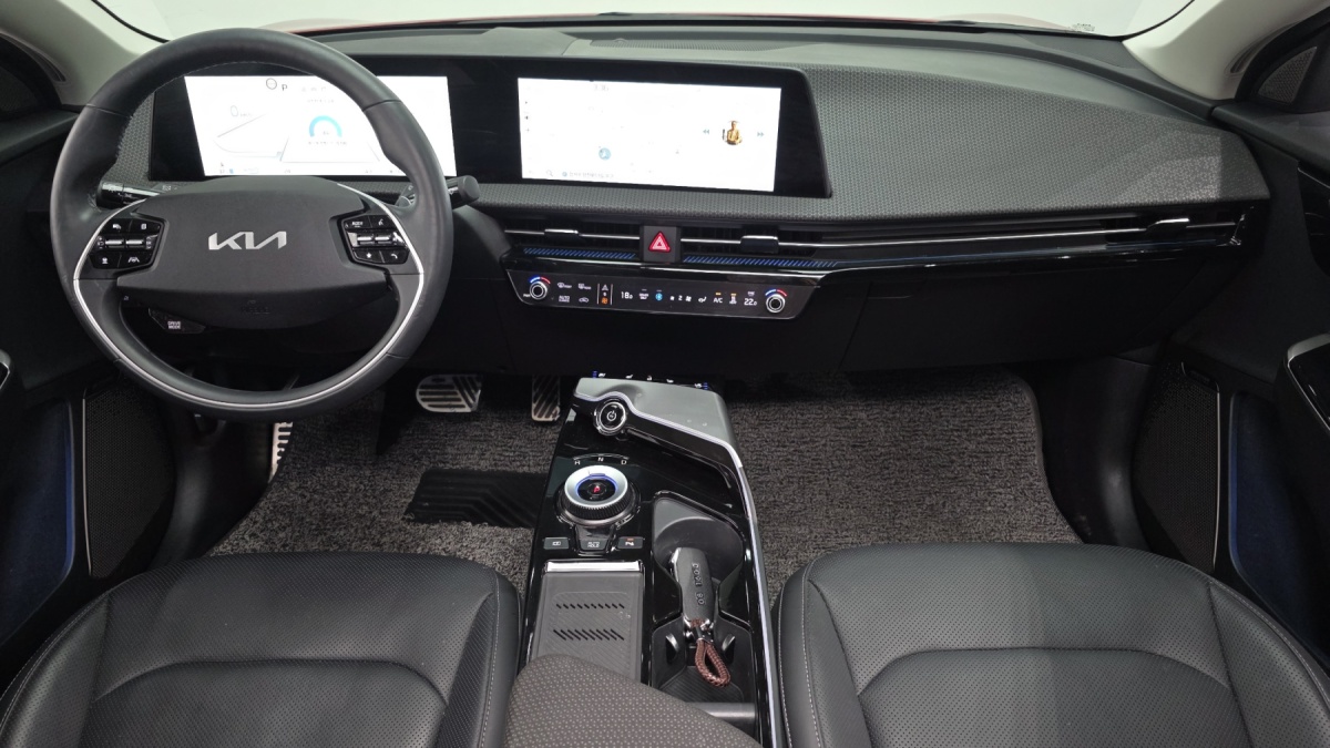 Kia EV6, 2023 — фото 7 из 12