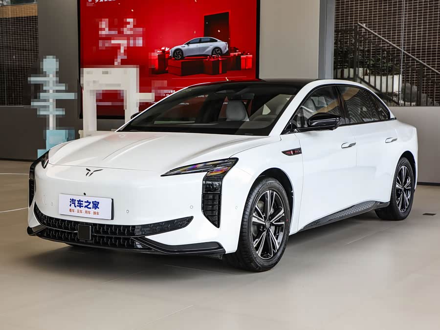 Hongqi EH7, 2026 — купить в Ульяновске под ключ