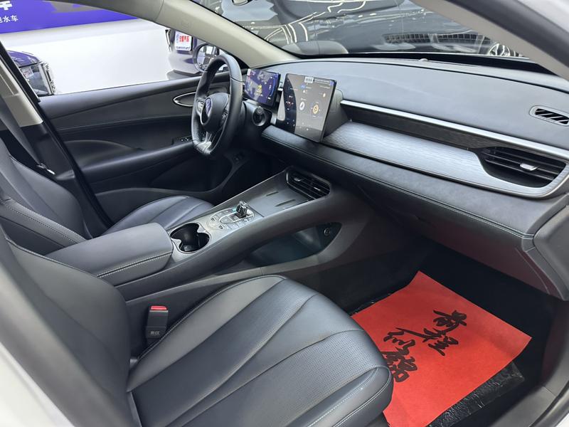 BYD Seal 05 DM-i Hybrid, 2025 — фото 11 из 12