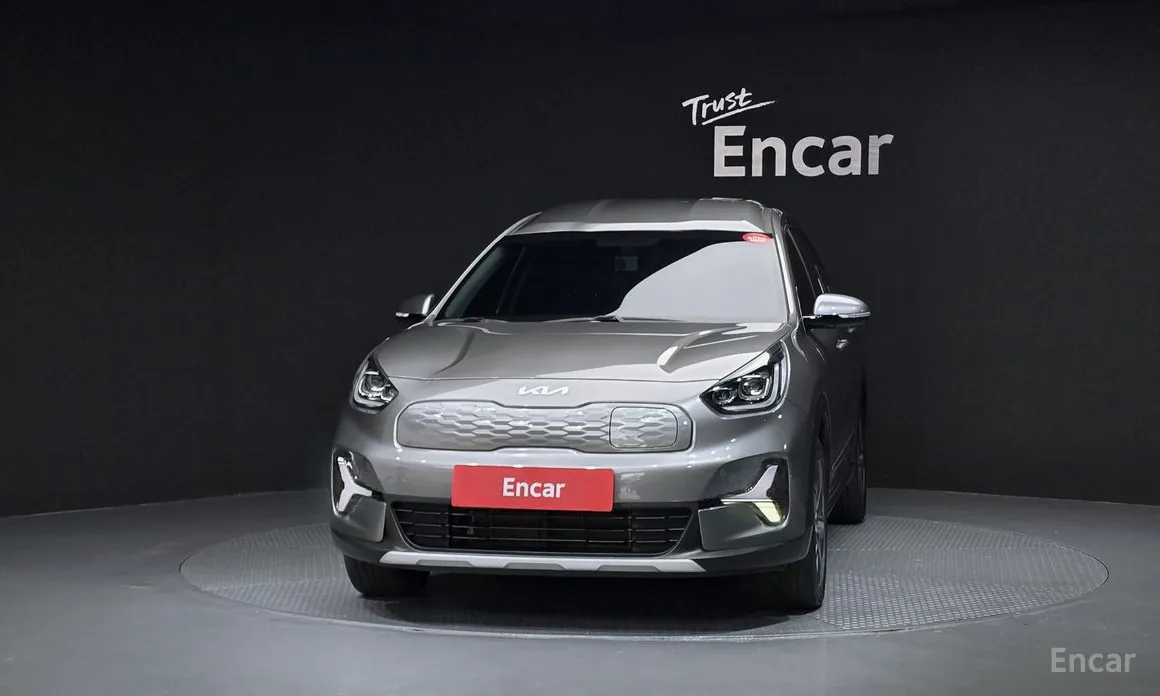 Kia Niro, 2022 — фото 3 из 12