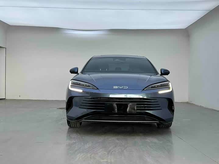 BYD Seal 07 DM-i Hybrid, 2025 — фото 2 из 9