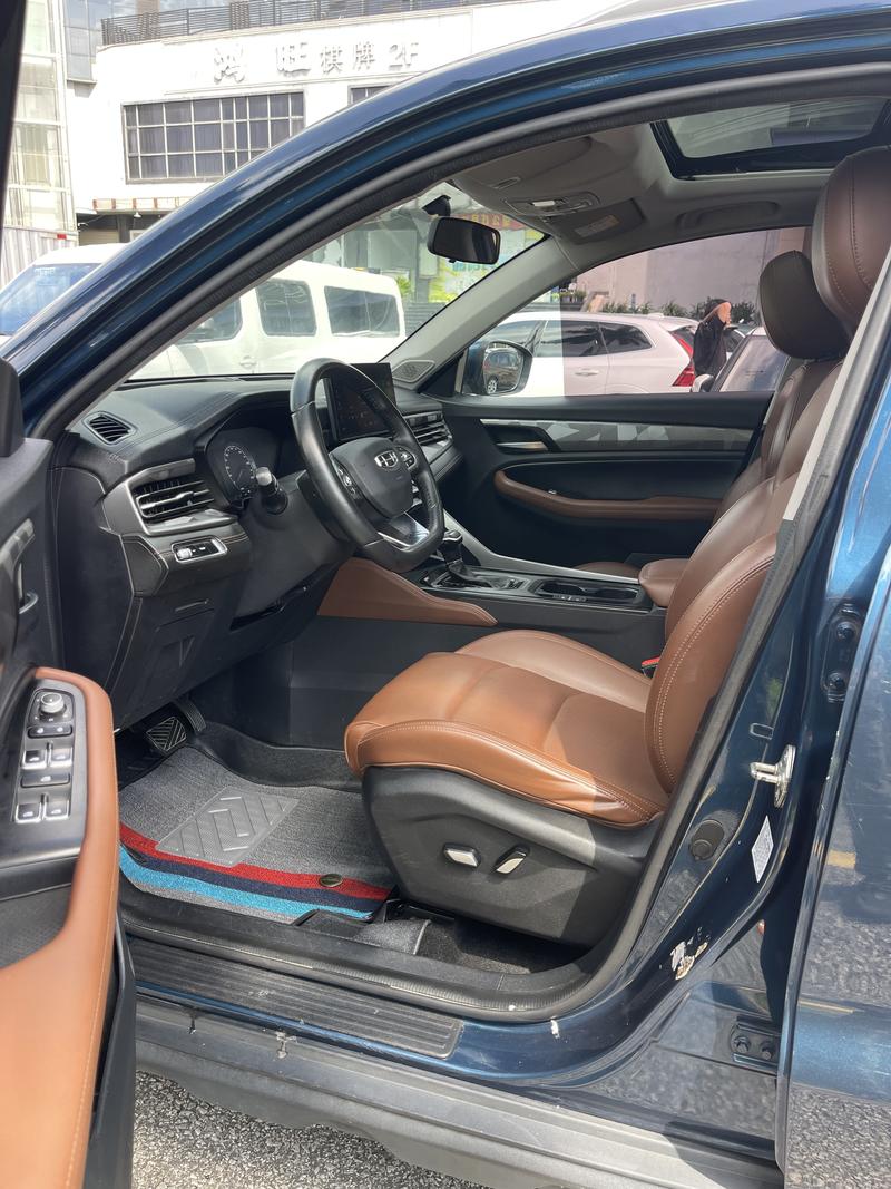 Geely Vision X6, 2022 — фото 8 из 11