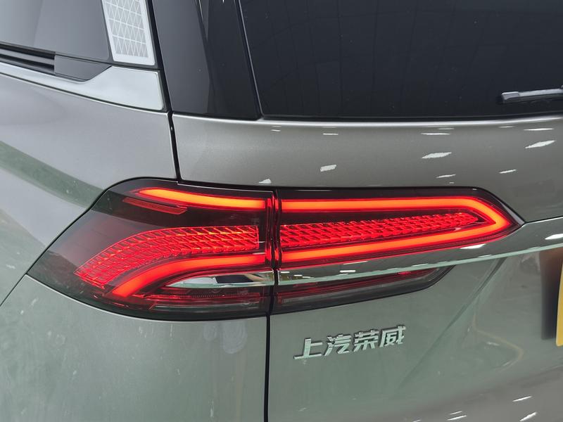 Roewe iMax 8, 2023 — фото 10 из 12