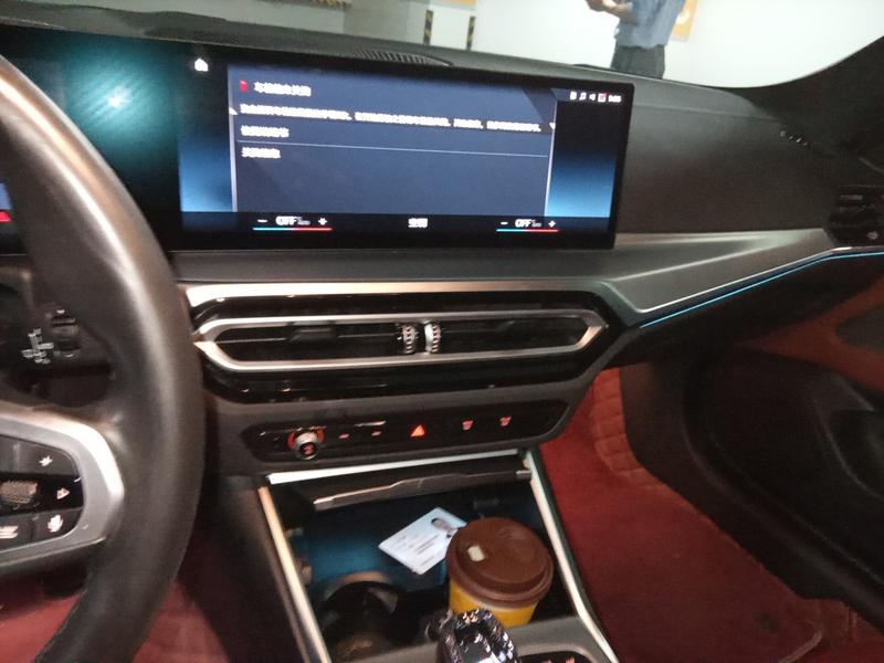 BMW i4, 2022 — фото 8 из 12