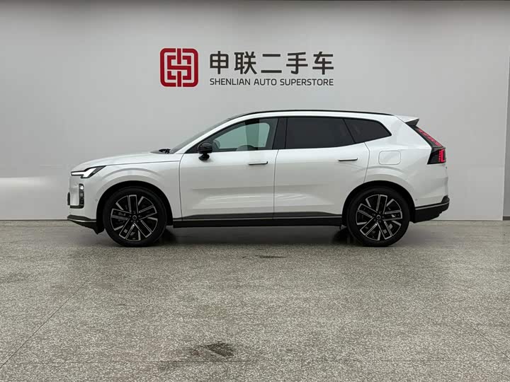 Volvo XC70 Hybrid, 2026 — фото 4 из 9
