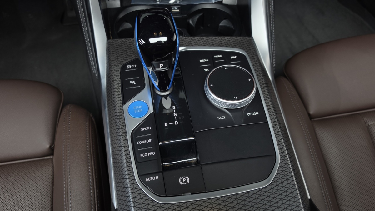 BMW i4, 2022 — фото 8 из 12