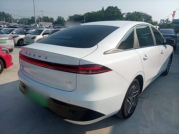 Roewe D6, 2025 — фото 7 из 9