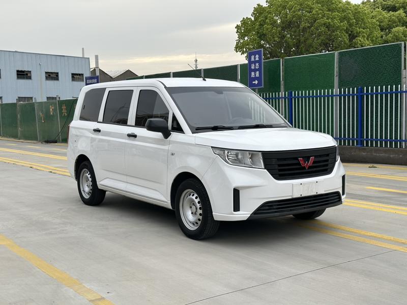 Wuling Hongguang Plus, 2023 — фото 3 из 11