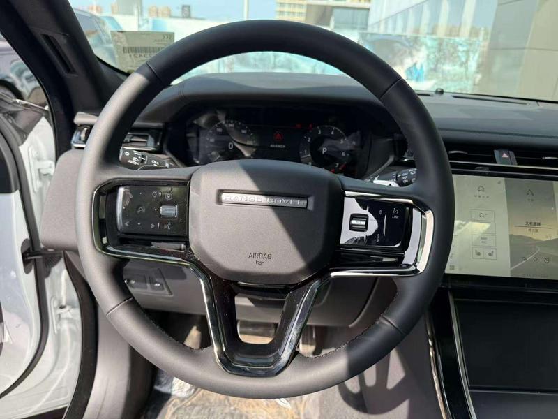 Land Rover Range Rover Velar, 2025 — фото 9 из 12