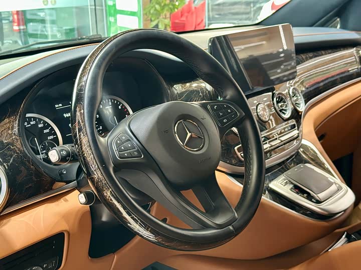 Mercedes-Benz Vito, 2025 — фото 4 из 9